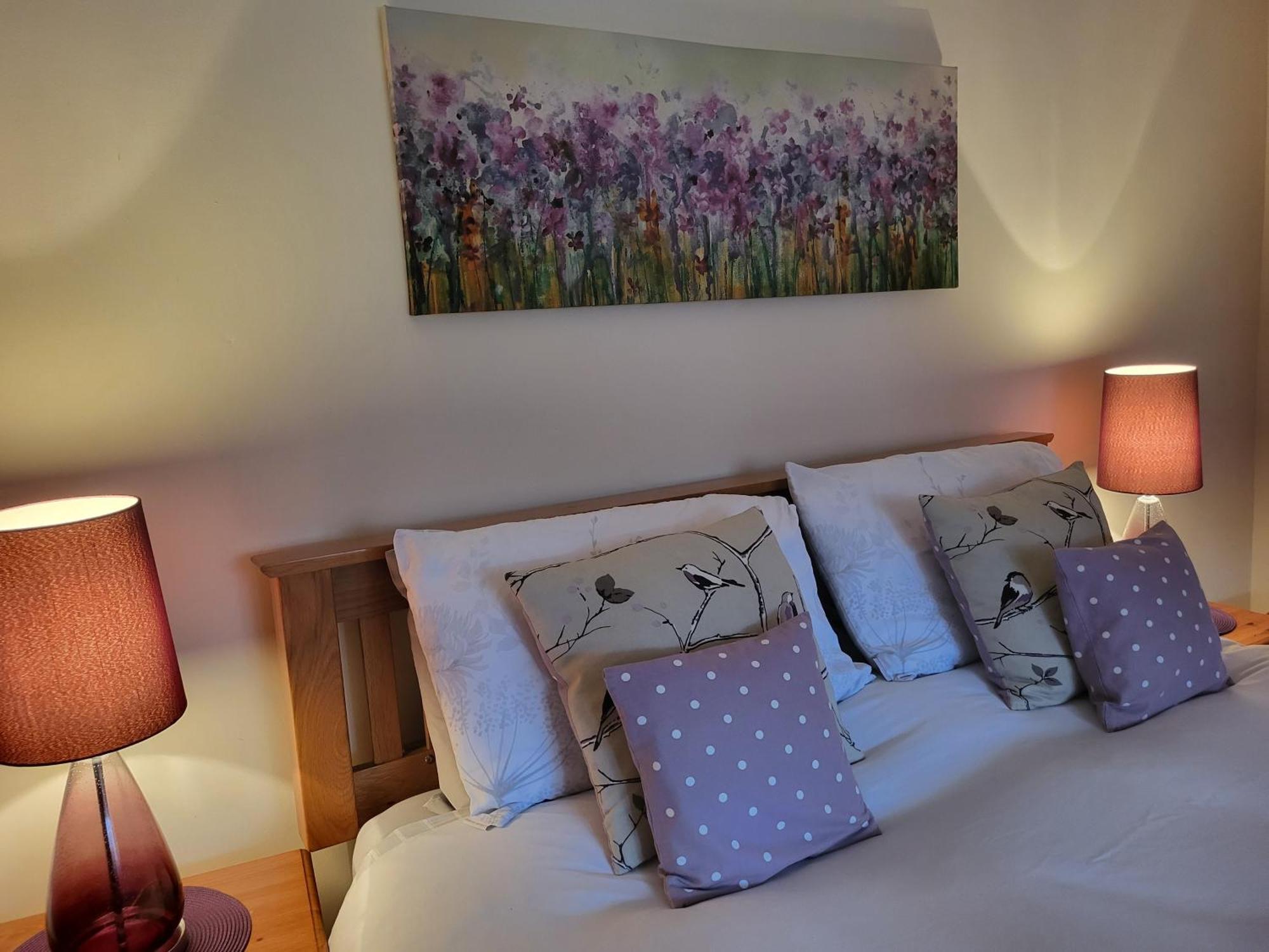 Grayz Townhouse - Free Onsite Parking For 2 Cars Villa Lincoln Exterior photo